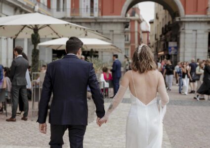 elopement wedding at the city hall of manhattan with a couple photoshoot after that